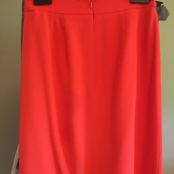 Talula Babaton Aritzia skirt with front slit - Picture 6 of 8